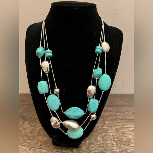 2 turquoise colored and silver necklaces, one multi strand and other w/pendant - Picture 9 of 11